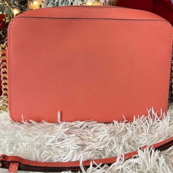 Like new Authentic Michael Kors Crossbody bag - Picture 3 of 9